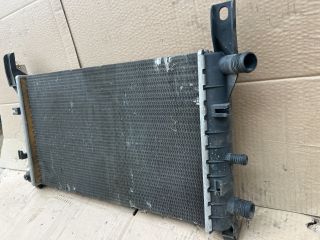 bontott FORD FIESTA III Vízhűtő Radiátor (Nem klímás)