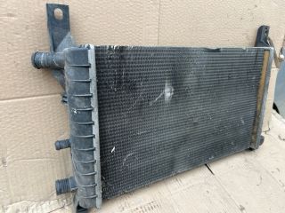 bontott FORD FIESTA III Vízhűtő Radiátor (Nem klímás)