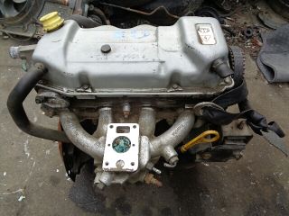 bontott FORD FIESTA III Motor (Fűzött blokk hengerfejjel)