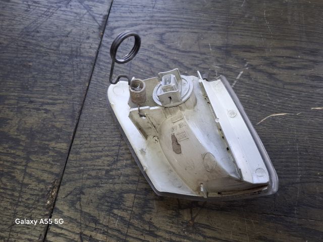 bontott FORD FIESTA III Bal első Irányjelző