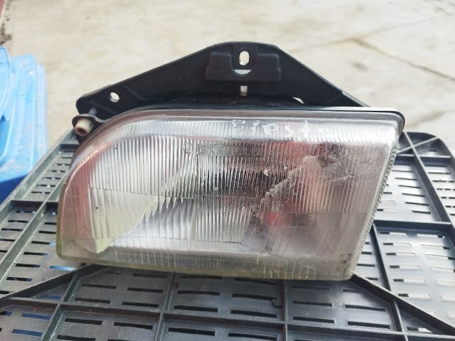 bontott FORD FIESTA III Bal Fényszóró