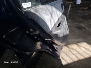 bontott FORD FIESTA III Bal hátsó Ajtó (Részeivel)