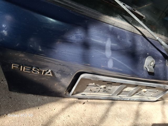 bontott FORD FIESTA III Csomagtérajtó (Részeivel)