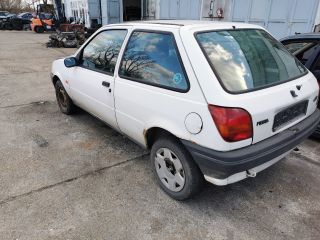 bontott FORD FIESTA III Csomagtérajtó (Részeivel)