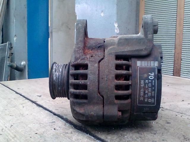 bontott FORD FIESTA III Generátor