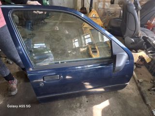 bontott FORD FIESTA III Jobb első Ajtó (Részeivel)