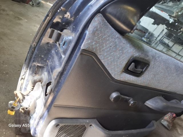 bontott FORD FIESTA III Jobb első Ajtó (Részeivel)