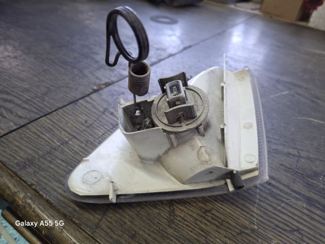 bontott FORD FIESTA III Jobb első Irányjelző