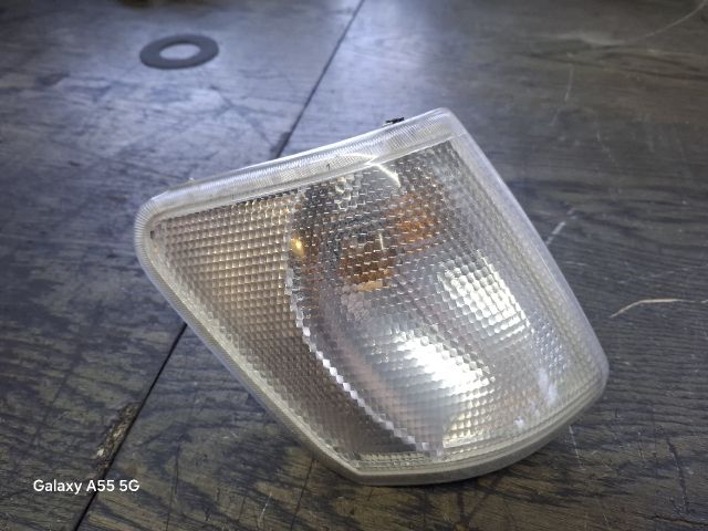 bontott FORD FIESTA III Jobb első Irányjelző