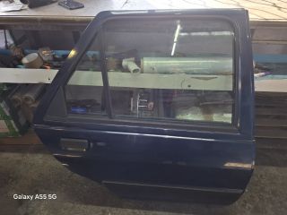 bontott FORD FIESTA III Jobb hátsó Ajtó (Részeivel)