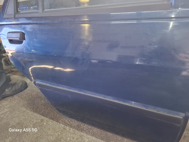 bontott FORD FIESTA III Jobb hátsó Ajtó (Részeivel)