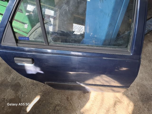 bontott FORD FIESTA III Jobb hátsó Ajtó (Részeivel)