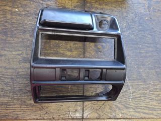 bontott FORD FIESTA III Középkonzol Keret