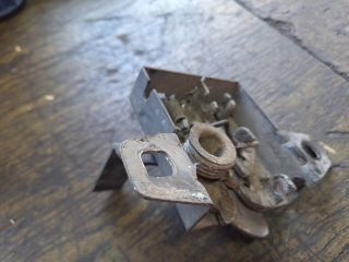 bontott FORD FIESTA III Motorháztető Zárszerkezet