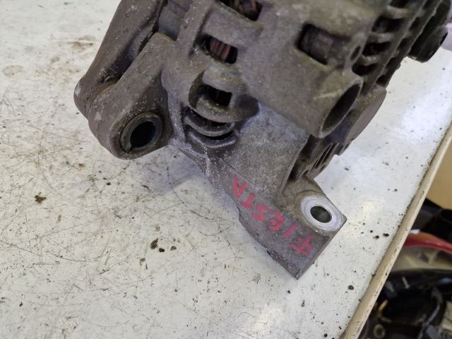 bontott FORD FIESTA IV Generátor