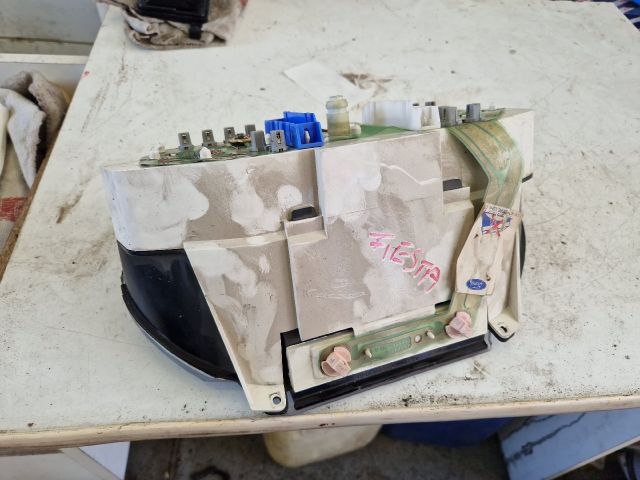 bontott FORD FIESTA IV Kilométeróra