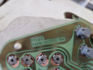 bontott FORD FIESTA IV Kilométeróra