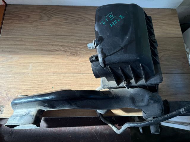 bontott FORD FIESTA IV Légszűrő Ház