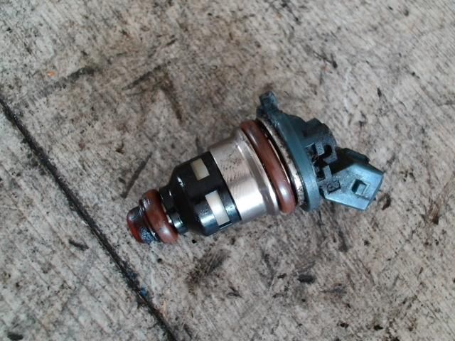 bontott FORD FIESTA IV Porlasztó (1 db)