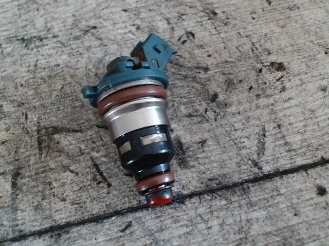 bontott FORD FIESTA IV Porlasztó (1 db)