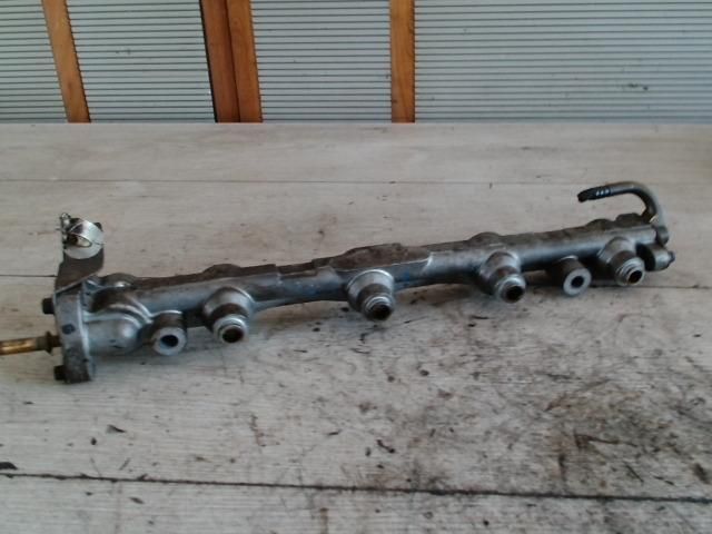 bontott FORD FIESTA IV Porlasztó (1 db)