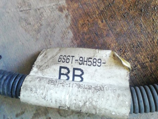 bontott FORD FIESTA IV Porlasztó Sor / Híd