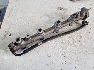 bontott FORD FIESTA IV Porlasztó Sor / Híd