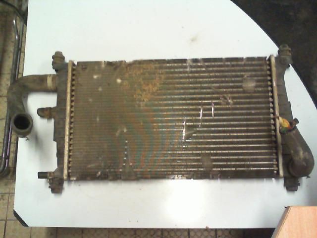 bontott FORD FIESTA IV Vízhűtő Radiátor (Nem klímás)