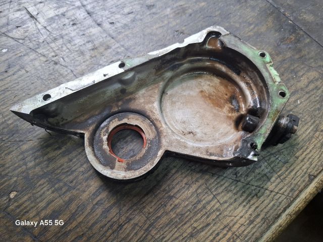 bontott FORD FIESTA IV Alsó Vezérlés Burkolat