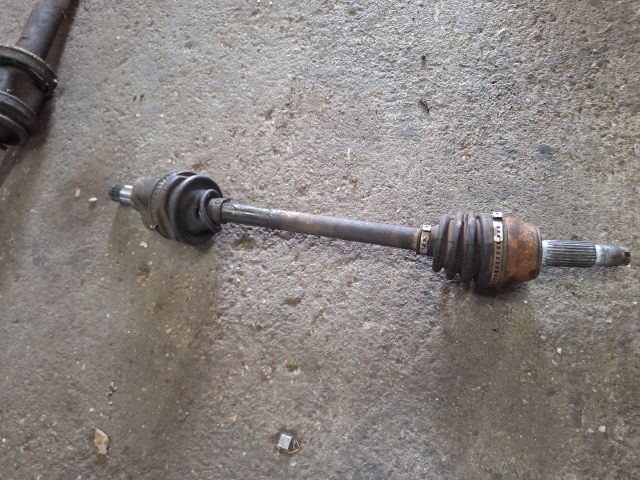 bontott FORD FIESTA IV Bal Féltengely