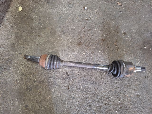 bontott FORD FIESTA IV Bal Féltengely