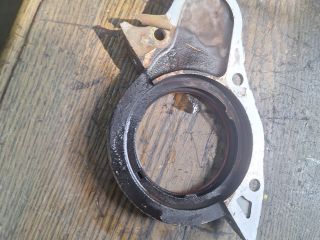 bontott FORD FIESTA IV Első Főtengely Szimmeringház