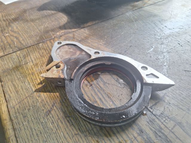 bontott FORD FIESTA IV Első Főtengely Szimmeringház