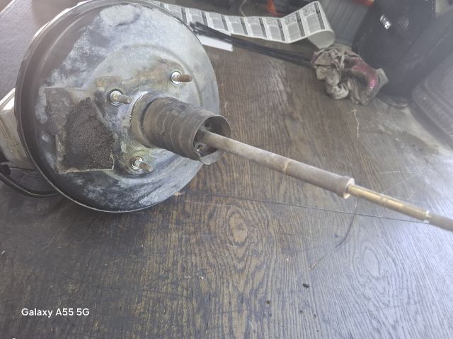 bontott FORD FIESTA IV Fékrásegítő