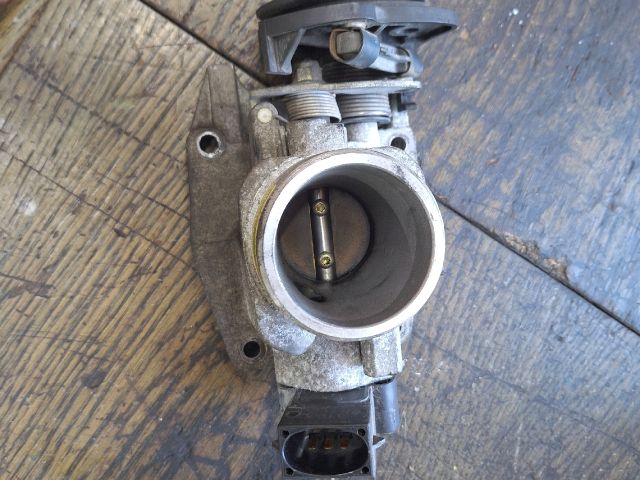 bontott FORD FIESTA IV Fojtószelep (Mechanikus)