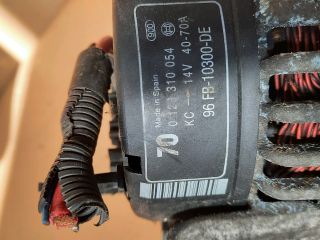 bontott FORD FIESTA IV Generátor