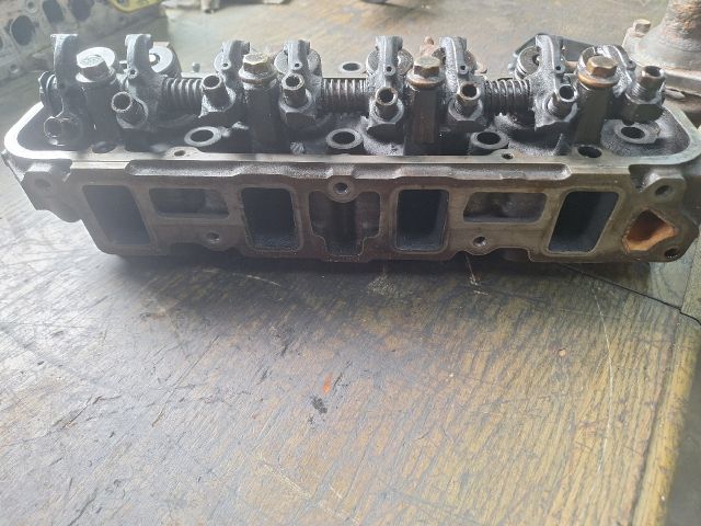 bontott FORD FIESTA IV Hengerfej