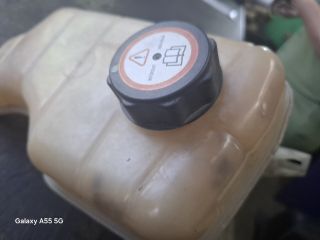 bontott FORD FIESTA IV Kiegyenlítő Tartály