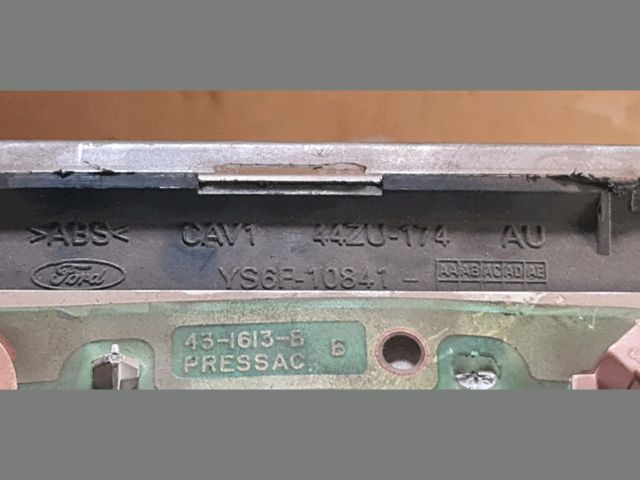 bontott FORD FIESTA IV Kilométeróra