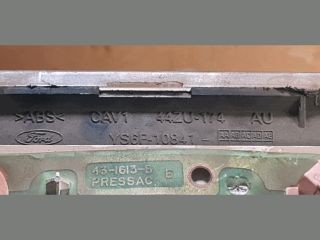 bontott FORD FIESTA IV Kilométeróra