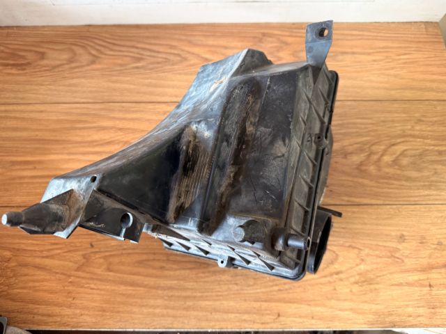 bontott FORD FIESTA IV Légszűrő Ház