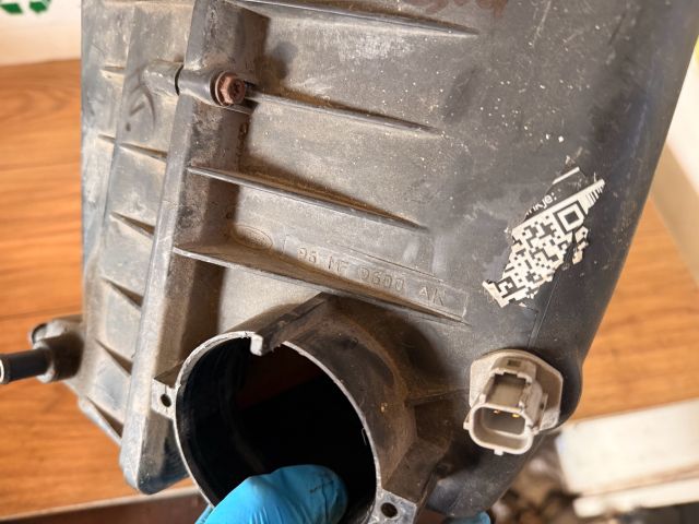 bontott FORD FIESTA IV Légszűrő Ház