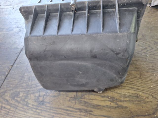 bontott FORD FIESTA IV Légszűrő Ház