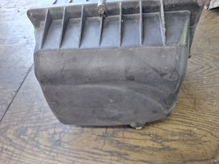 bontott FORD FIESTA IV Légszűrő Ház