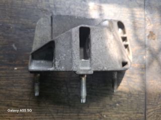 bontott FORD FIESTA IV Motor Tartó Bak (Fém)