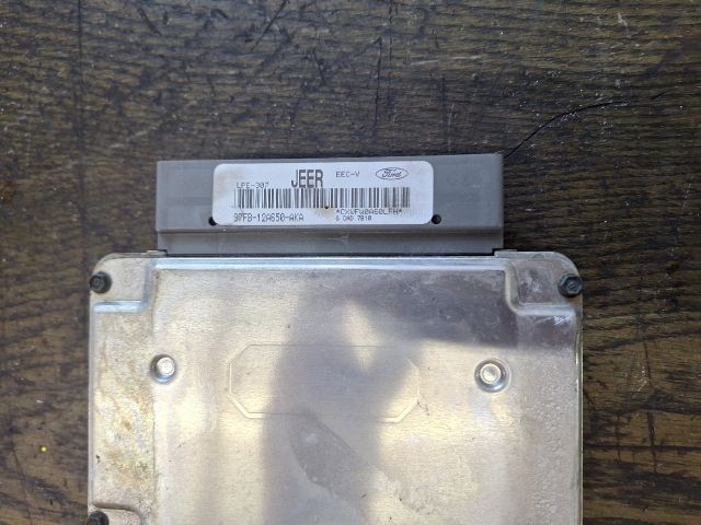 bontott FORD FIESTA IV Motorvezérlő