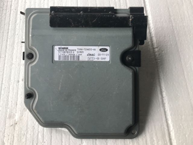 bontott FORD FIESTA IV Motorvezérlő