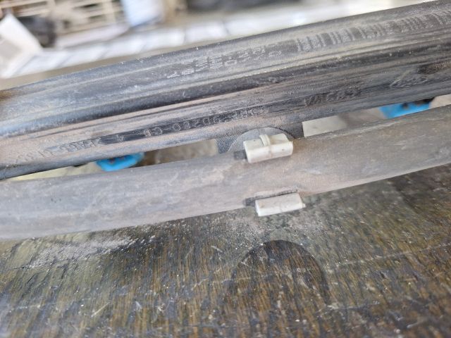 bontott FORD FIESTA IV Porlasztó Sor / Híd