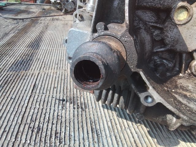 bontott FORD FIESTA IV Váltó (Mechanikus)