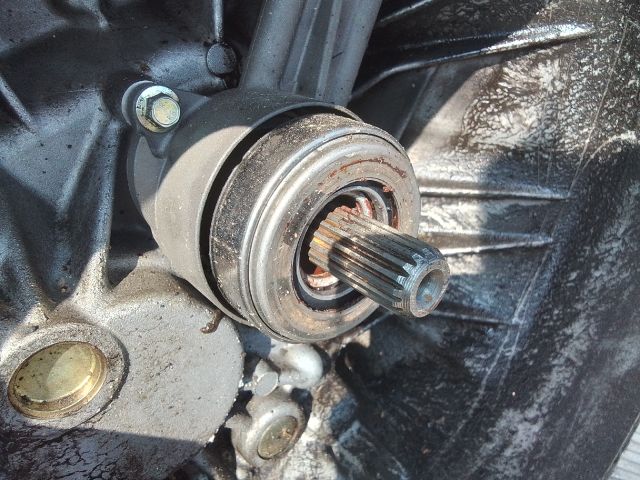 bontott FORD FIESTA IV Váltó (Mechanikus)